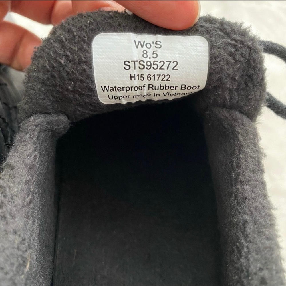 Sperry Duckling Matte Black Boots - image 4